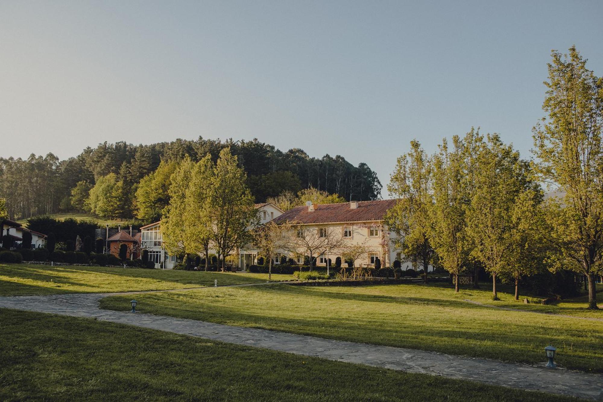 Amalurra Ecohotel & Retreat Center Laiseca Екстер'єр фото